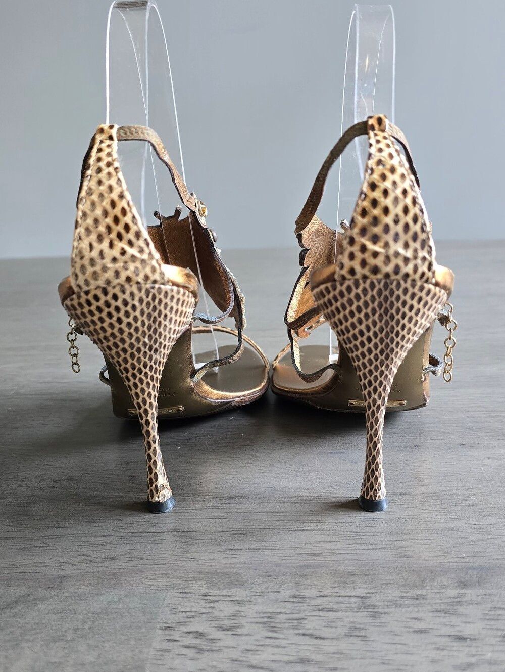 Dolce & Gabanna Crystal Butterfly Snakeskin Leather Heels Size 37/US 7 - Picture 9 of 11